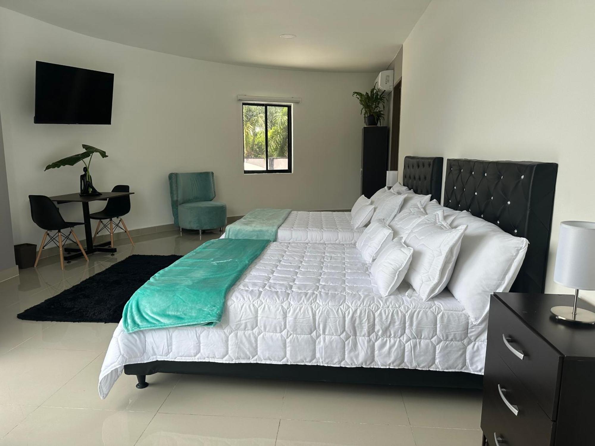 Hotel Boutique Ciudad Jardin Cali Kültér fotó